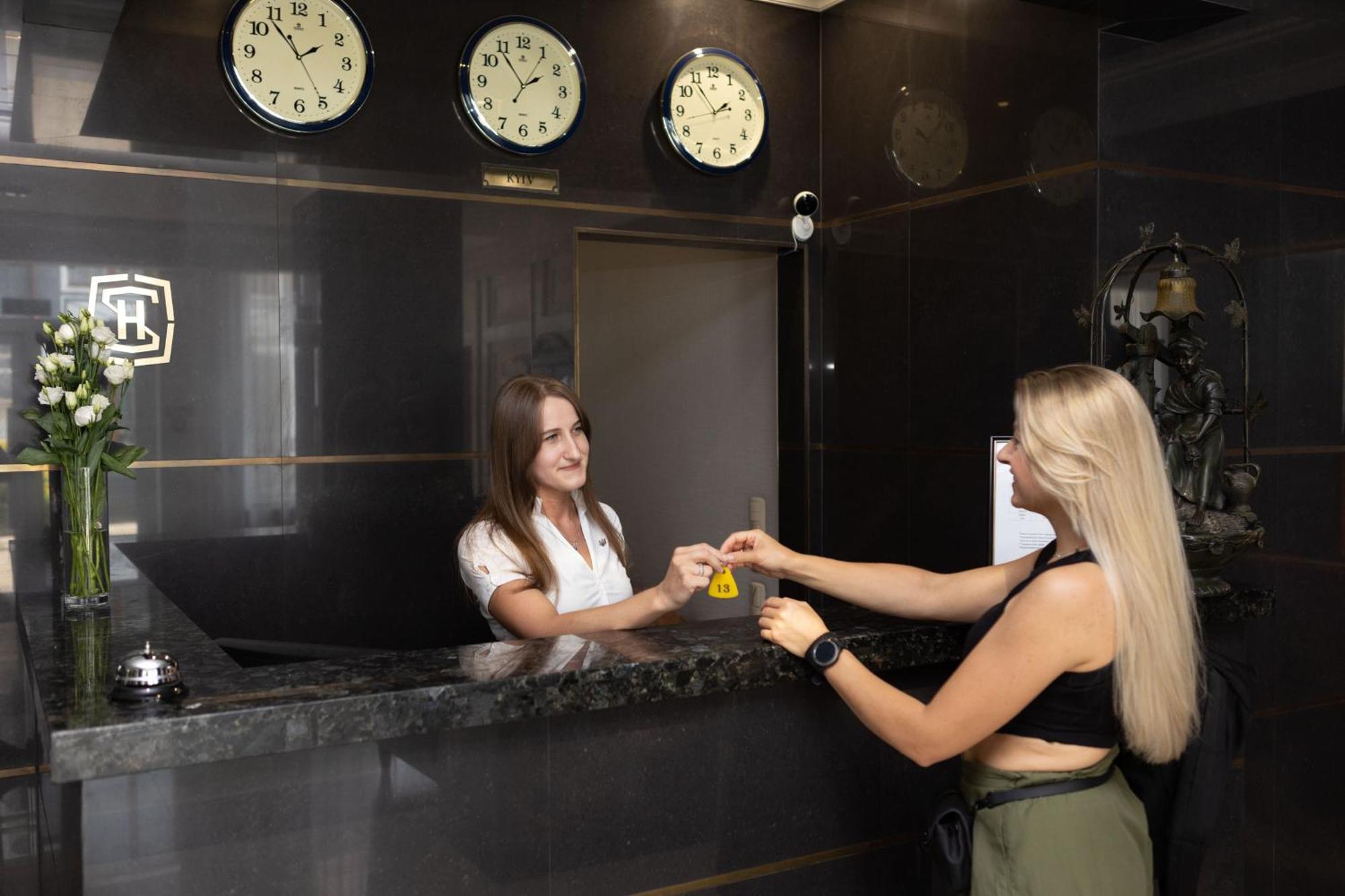Hotel Kopa - Žovkva Exteriér fotografie