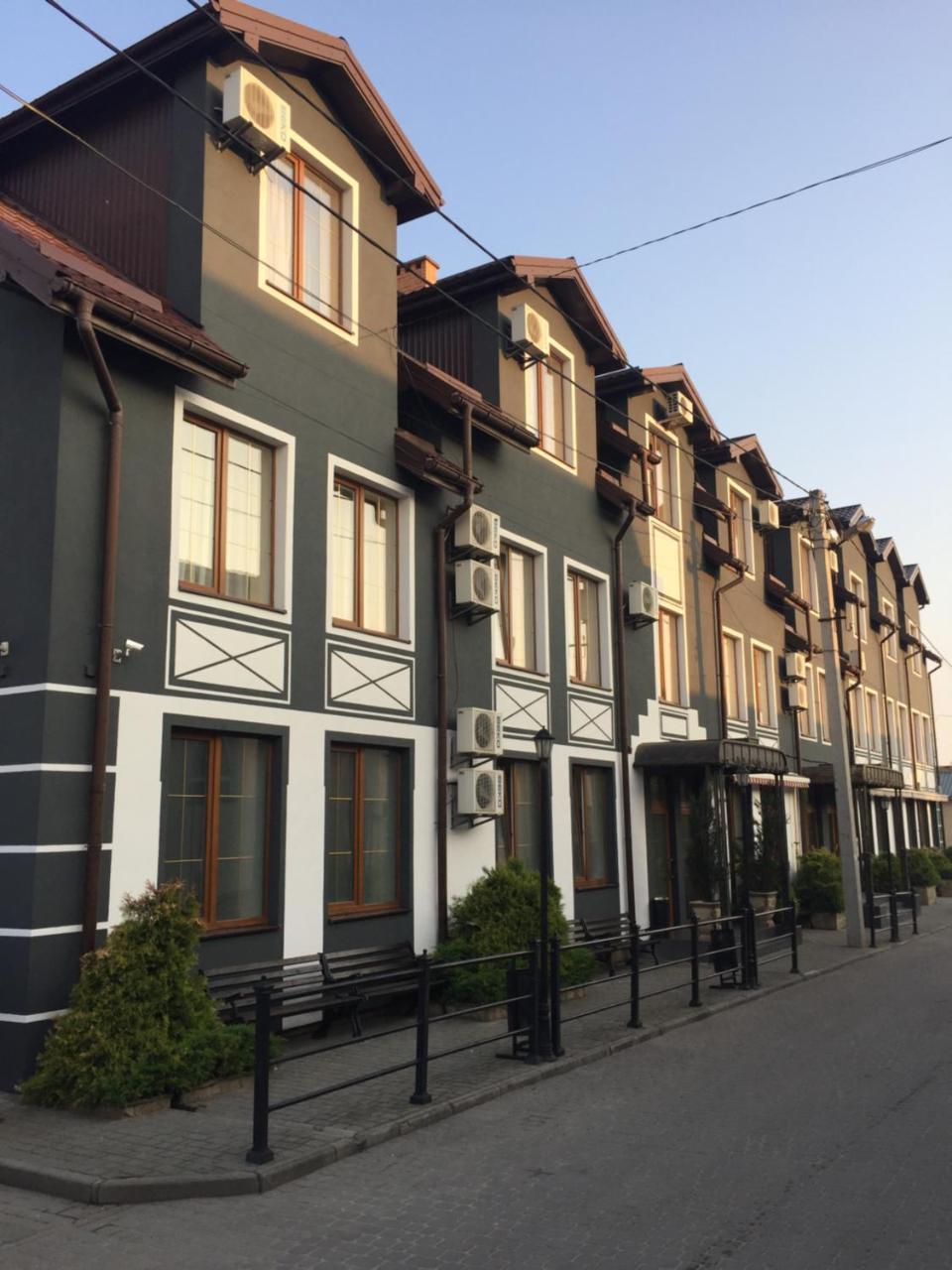 Hotel Kopa - Žovkva Exteriér fotografie